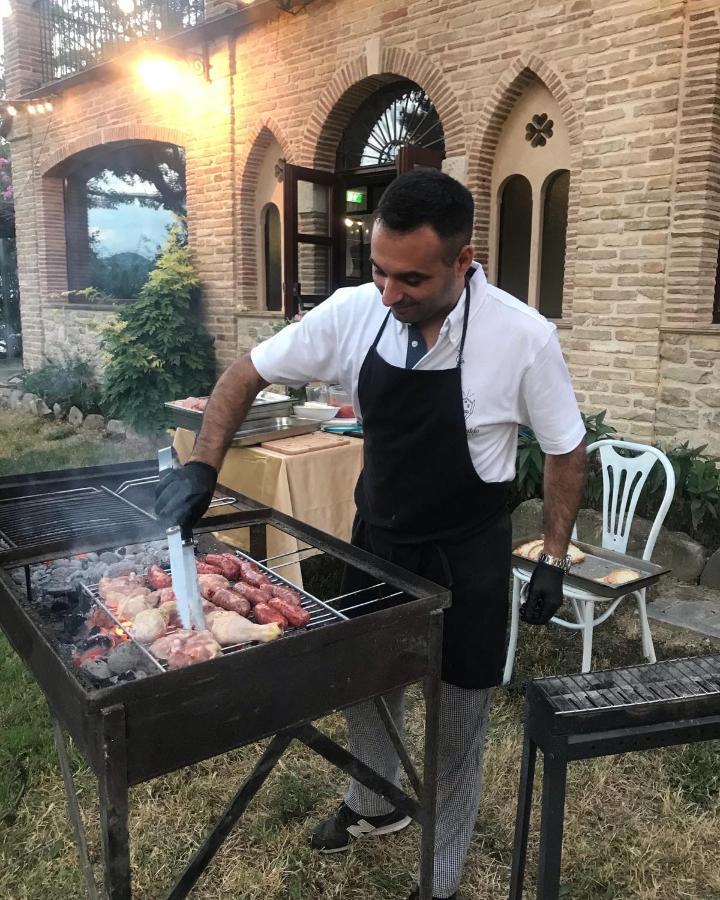Hotel Lo Smeraldo Roccavivara Екстериор снимка