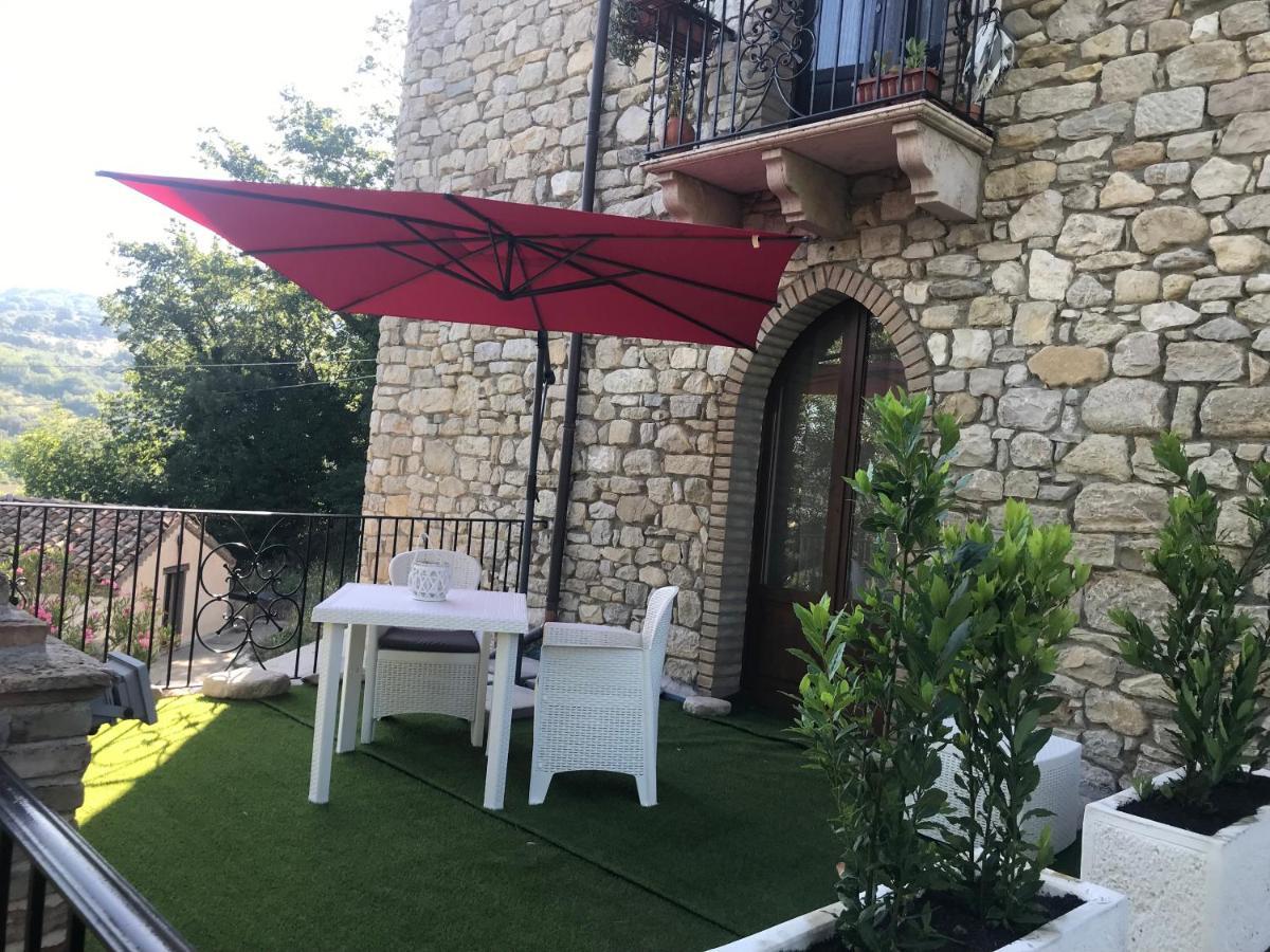 Hotel Lo Smeraldo Roccavivara Екстериор снимка