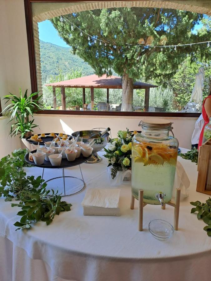 Hotel Lo Smeraldo Roccavivara Екстериор снимка
