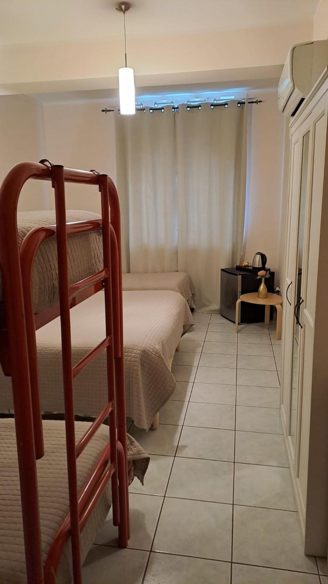 Hotel Lo Smeraldo Roccavivara Екстериор снимка