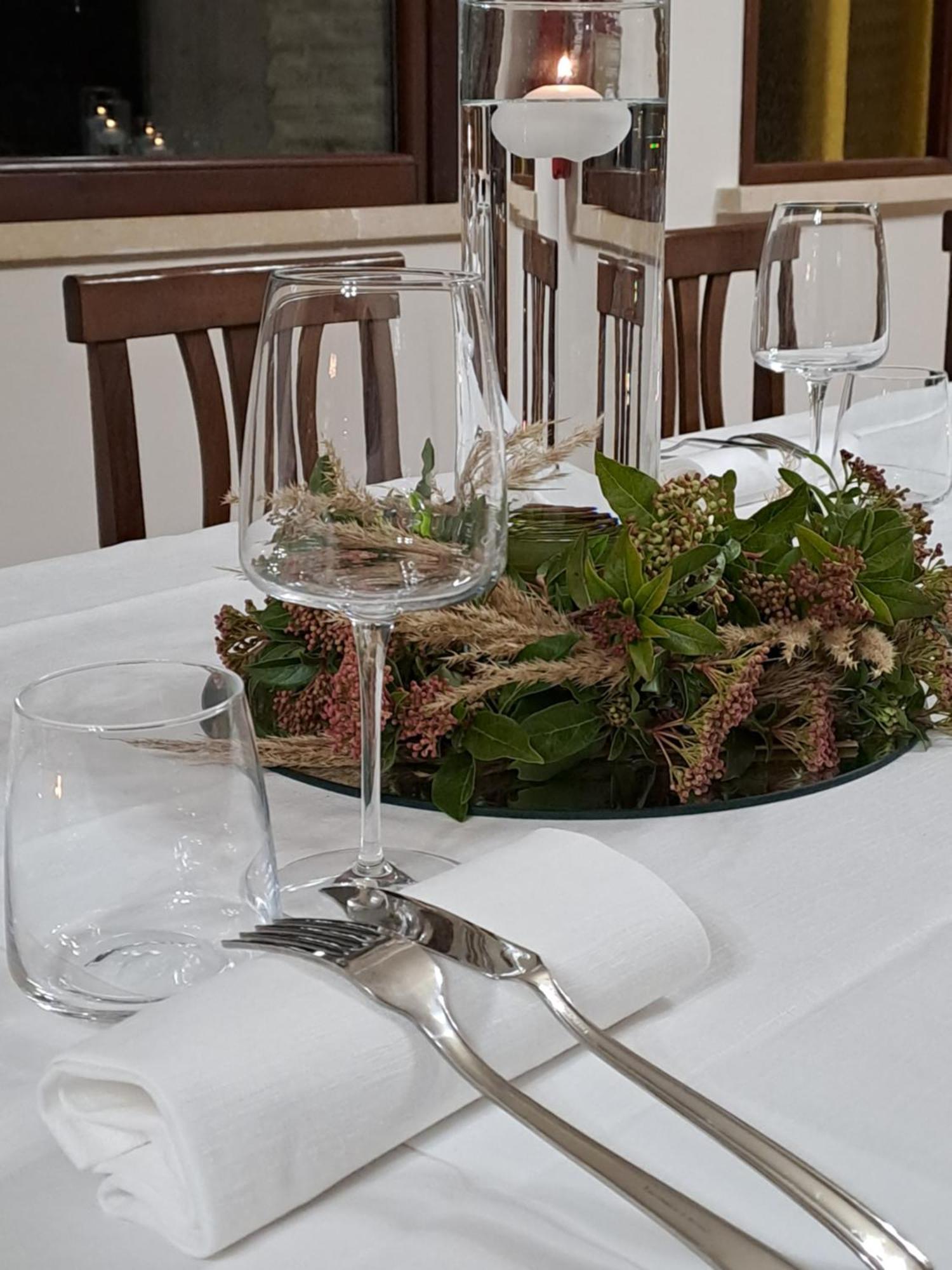 Hotel Lo Smeraldo Roccavivara Екстериор снимка